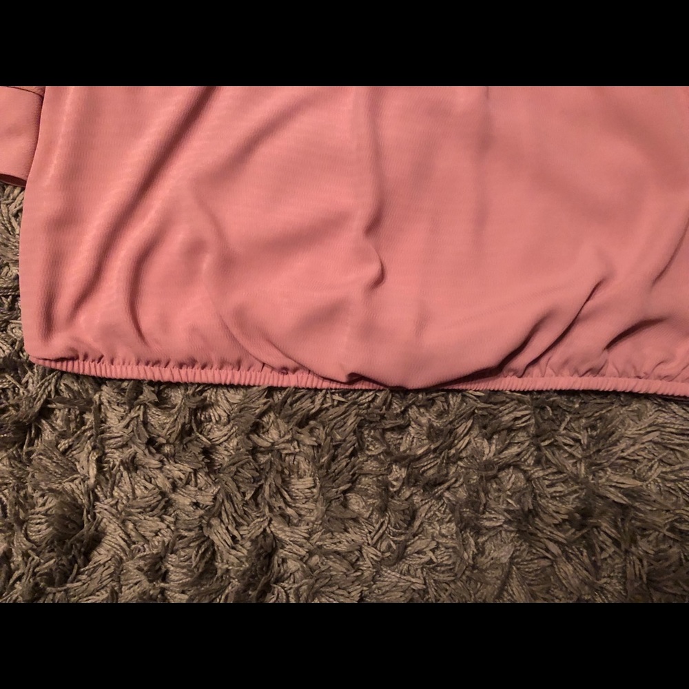 Cute blouse - Picture 4 of 4